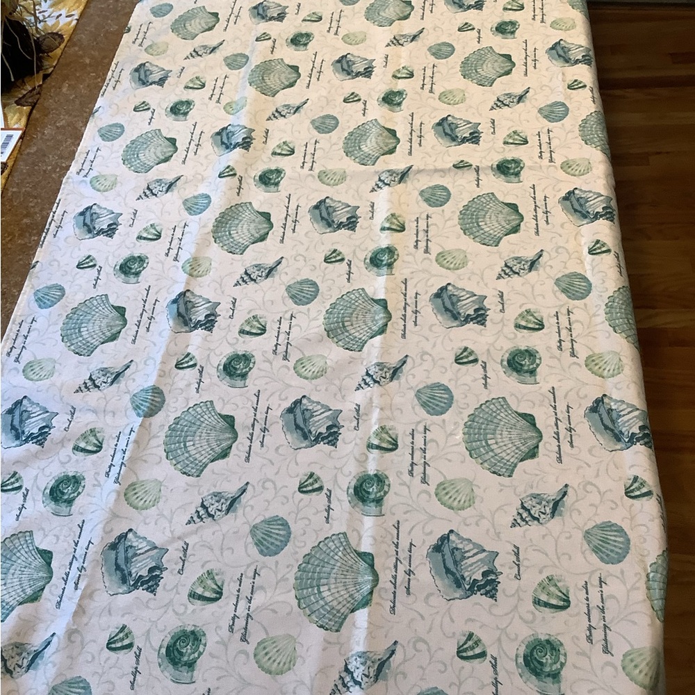 COASTAL DESIGN WITH SHELLS SCARF